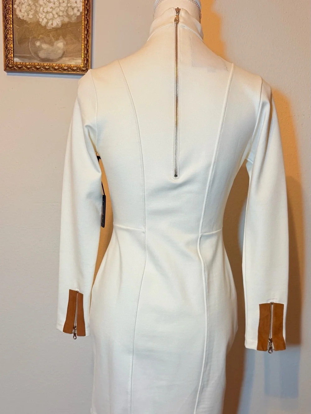 Cream Long-Sleeve Fitted Sheath Dress - Picture 4 of 6